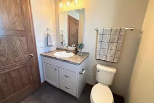 711 Reed St, Neenah, WI 54956 - Photo 8