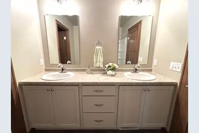 711 Reed Street, Neenah, WI 54956 - Photo 6