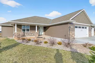 302 Willie Mays Cir, De Pere, WI 54115 - Photo 36