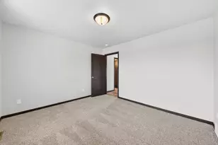 302 Willie Mays Cir, De Pere, WI 54115 - Photo 24