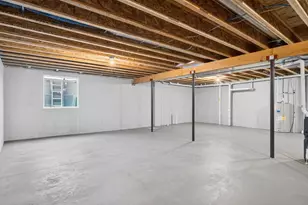 302 Willie Mays Cir, De Pere, WI 54115 - Photo 30