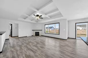 302 Willie Mays Cir, De Pere, WI 54115 - Photo 4