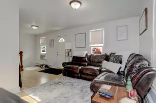 858 Vine Ave, Oshkosh, WI 54901 - Photo 6