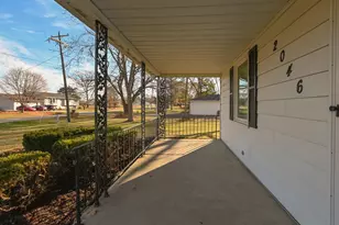 2046 Wayside Pl, Green Bay, WI 54311 - Photo 12