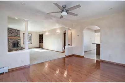 2046 Wayside Place, Green Bay, WI 54311 - Photo 18