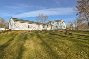 2046 Wayside Pl, Green Bay, WI 54311 - Photo 10