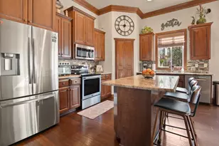 1024 Faversham Way, Green Bay, WI 54313 - Photo 8