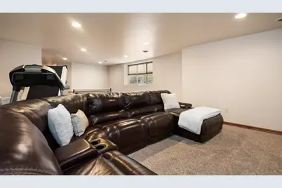 1024 Faversham Way, Green Bay, WI 54313 - Photo 34