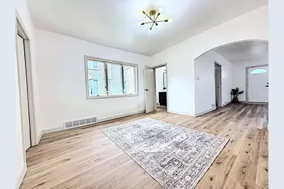 109 N Madison Street, Chilton, WI 53014 - Photo 10