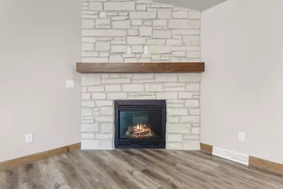 3370 Largo Ridge Court, Green Bay, WI 54311 - Photo 12