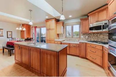 3127 Honey Creek Court, Oshkosh, WI 54904 - Photo 10