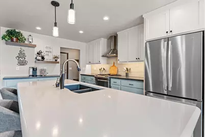 2041 Buckthorn Trail, Green Bay, WI 54304 - Photo 8