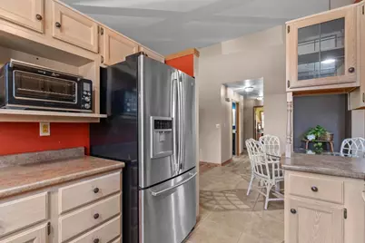 921 Babcock Street #13, Neenah, WI 54956 - Photo 6