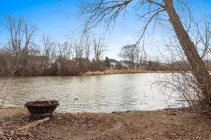 571 S 9th St, De Pere, WI 54115 - Photo 48