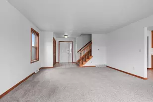 571 S 9th St, De Pere, WI 54115 - Photo 6