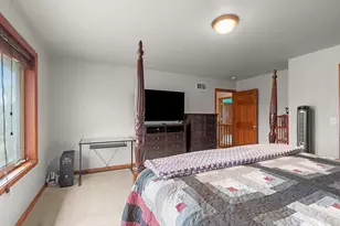 571 S 9th St, De Pere, WI 54115 - Photo 40