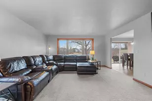 571 S 9th St, De Pere, WI 54115 - Photo 26