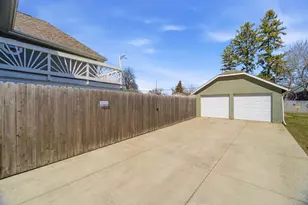 628 2nd St, Menasha, WI 54952 - Photo 32