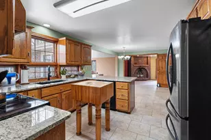 1367 Whirthington Ct, Suamico, WI 54173 - Photo 24