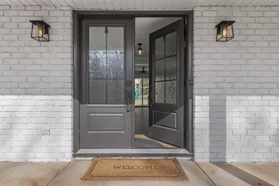 1545 Fox Court, Green Bay, WI 54313 - Photo 2