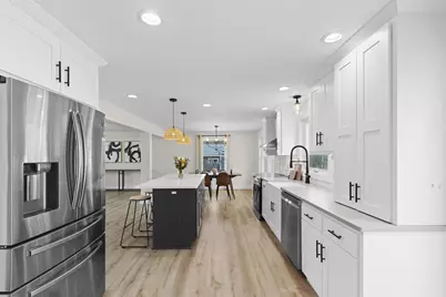 1545 Fox Court, Green Bay, WI 54313 - Photo 8