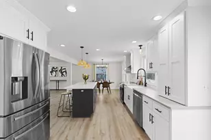 1545 Fox Ct, Green Bay, WI 54313 - Photo 8