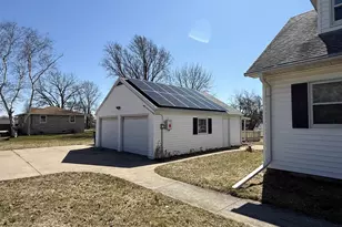 1929 Indian Point Rd, Oshkosh, WI 54901 - Photo 28