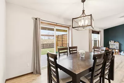 704 Alyssa Street, Kaukauna, WI 54130 - Photo 8