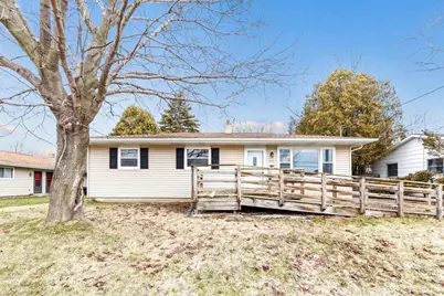 4018 Custer Street, Manitowoc, WI 54220 - Photo 1