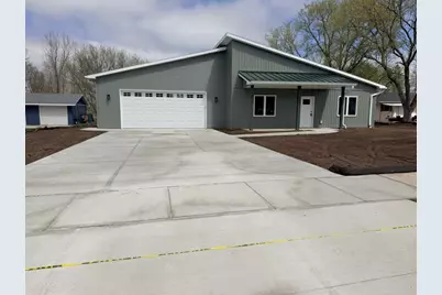621 Pearl Street, Seymour, WI 54165 - Photo 1