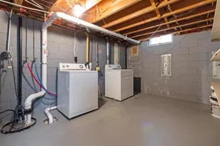 121 S Schaefer St, Appleton, WI 54915 - Photo 24