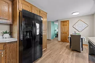 121 S Schaefer St, Appleton, WI 54915 - Photo 14