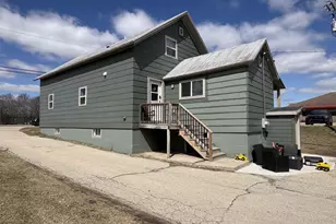 576 Brazeau Ave, Oconto, WI 54153 - Photo 4