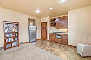3383 Hawkeye Ct, Suamico, WI 54313 - Photo 40