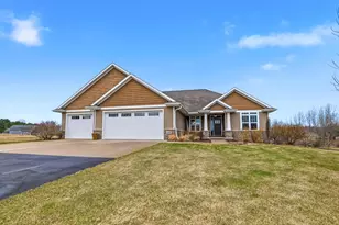 3383 Hawkeye Ct, Suamico, WI 54313 - Photo 2