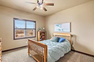 3383 Hawkeye Ct, Suamico, WI 54313 - Photo 28