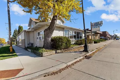 754 N Main Street, Oshkosh, WI 54901 - Photo 1