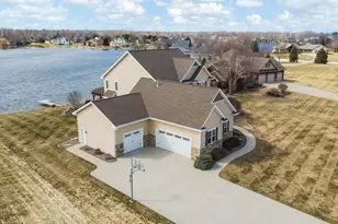 2949 Seafarer Way, Suamico, WI 54173 - Photo 74