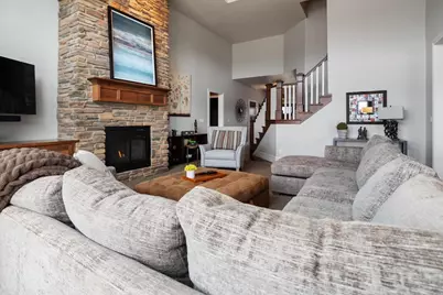 2949 Seafarer Way, Suamico, WI 54173 - Photo 10