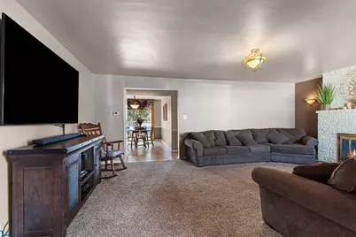 1319 Oregon Street, Green Bay, WI 54303 - Photo 12