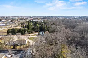 4726 Hessel Ct, Manitowoc, WI 54220 - Photo 44