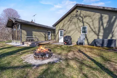 4726 Hessel Court, Manitowoc, WI 54220 - Photo 38