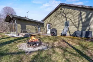 4726 Hessel Ct, Manitowoc, WI 54220 - Photo 38