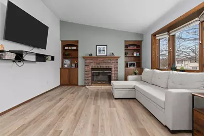 1342 Inverness Lane, Neenah, WI 54956 - Photo 2