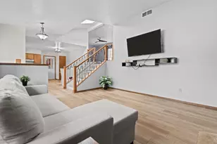 1342 Inverness Ln, Neenah, WI 54956 - Photo 4