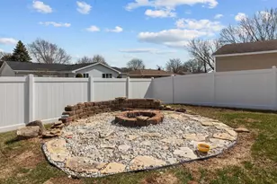 1342 Inverness Ln, Neenah, WI 54956 - Photo 24