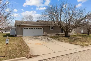 1342 Inverness Ln, Neenah, WI 54956 - Photo 20