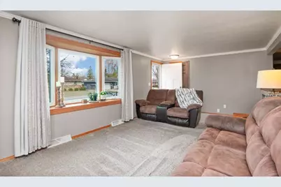 1254 Wild Rose Lane, Neenah, WI 54956 - Photo 8