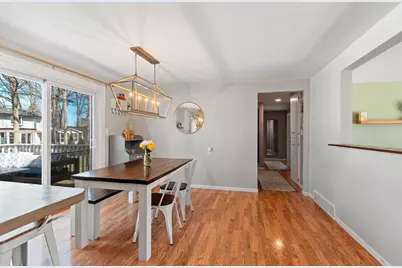 421 Memory Court, Green Bay, WI 54301 - Photo 8