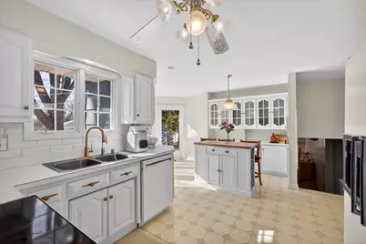 218 Longview Avenue, Green Bay, WI 54301 - Photo 10